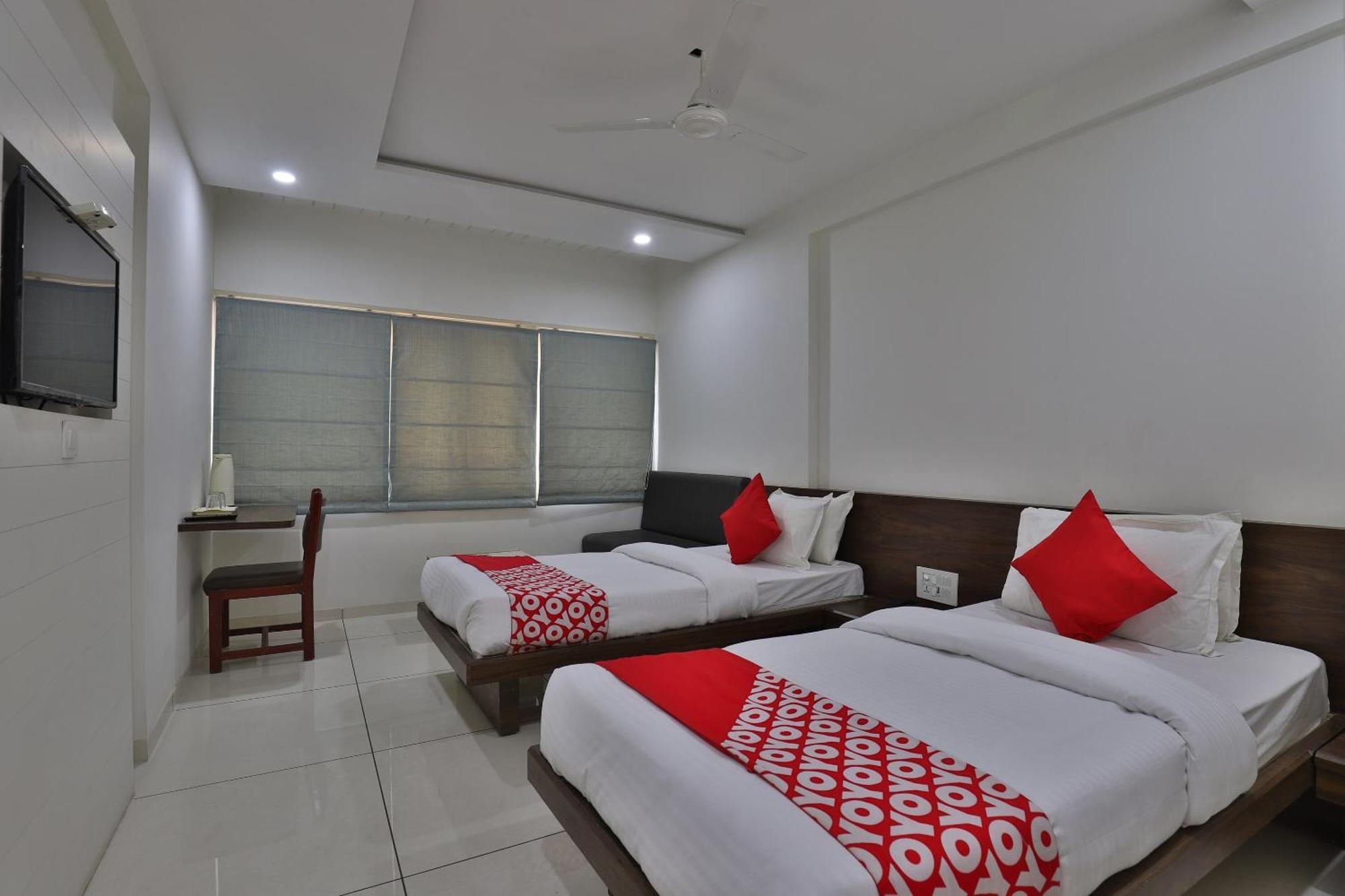 Collection O Panchsheel Hotel Vadodara Kültér fotó