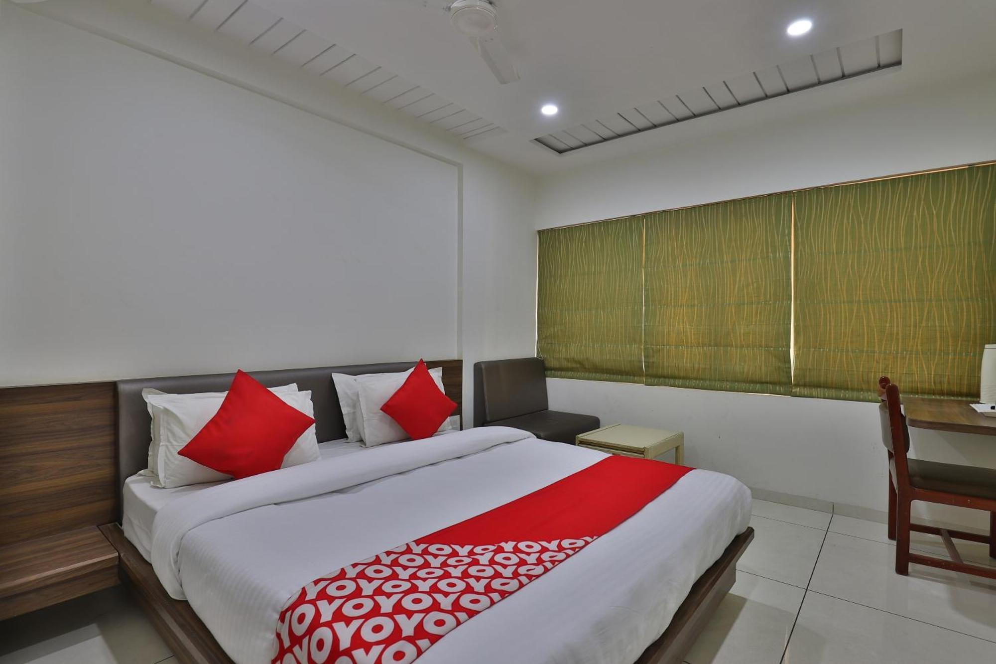 Collection O Panchsheel Hotel Vadodara Kültér fotó