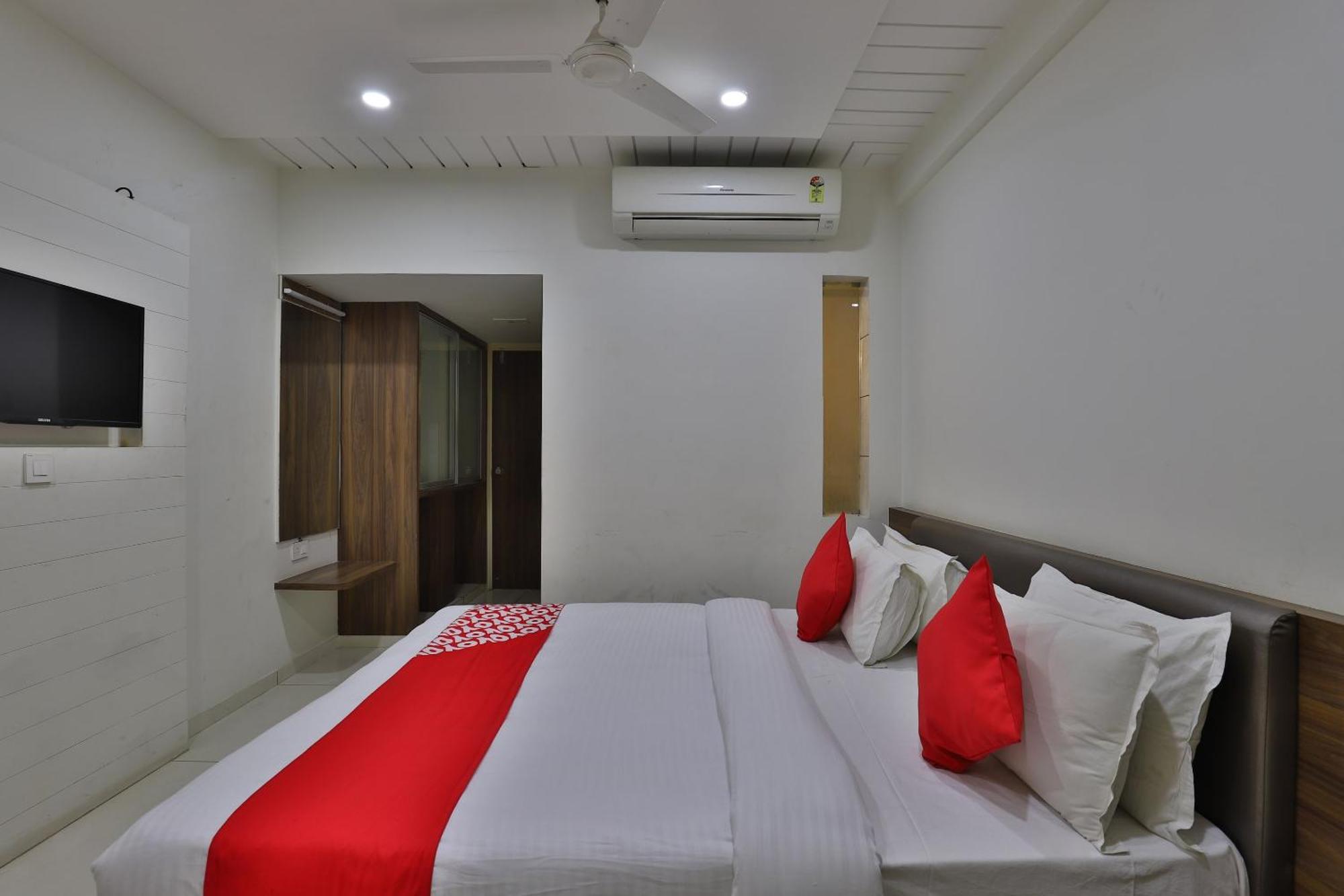 Collection O Panchsheel Hotel Vadodara Kültér fotó